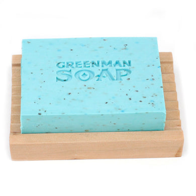 Frankincense & Bergamot Made with Frankincense and Bergamot Essential Oils, and dried Mint, this soap has a wonderfully uplifting fragrance to help you get ready for the day ahead.  Hand crafted using only sustainable Palm oil, age-old botanicals and pure aromatic oils, these almost mythical soaps will transform your daily wash into a cleansing ritual to be savoured. SLS and Parabens free.