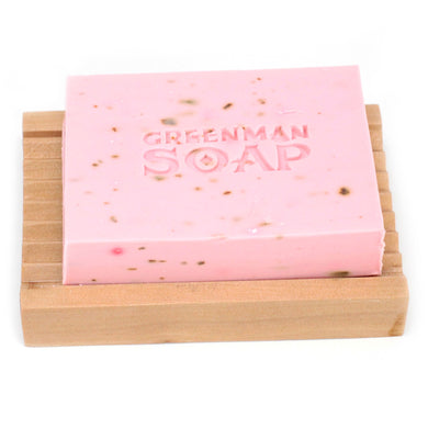 Rosewood & Ylang Made with Rosewood and Ylang Essential Oils, with dried rose petals, this soap smells luxuriously sweet and floral. Perfect for pampering.  Hand crafted using only sustainable palm oil, age-old botanicals and pure aromatic oils, these almost mythical soaps will transform your daily wash into a cleansing ritual to be savoured. SLS and Parabens free.
