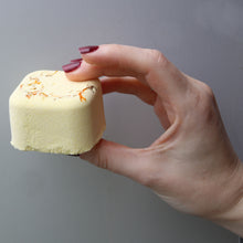 将图片加载到图库查看器，Focus Booster - Spearmint and Lemon   Just like bath bombs, but for the shower!  Add these gorgeously, essential oil fragranced steamers, to the base of your shower and relax.   You&#39;ll receive 5 of the 80gram Steamer cubes. 